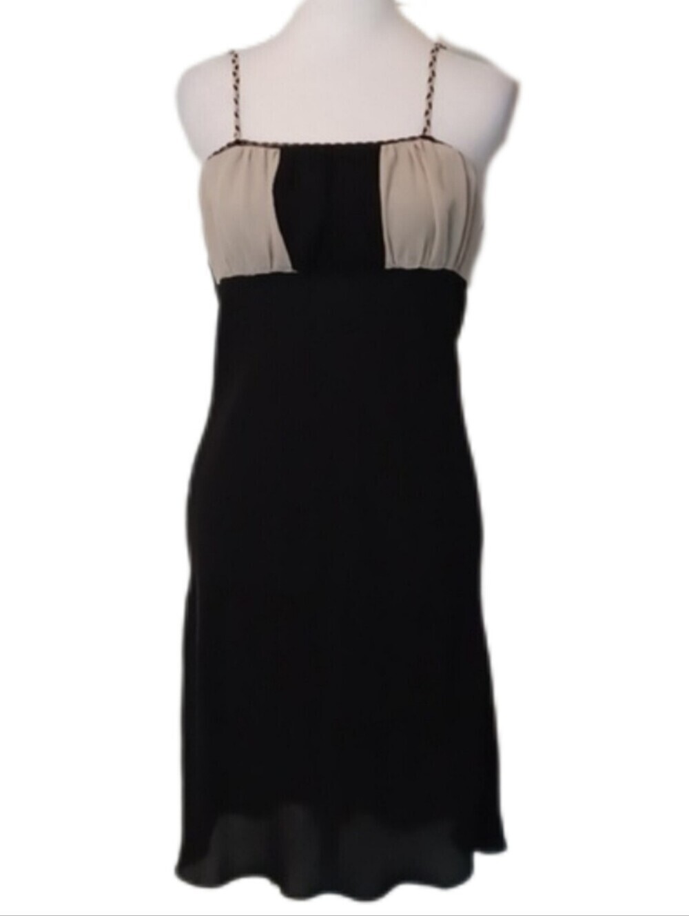 -- Via Del Amore Elegant Black and Cream Women's Slip Size Medium